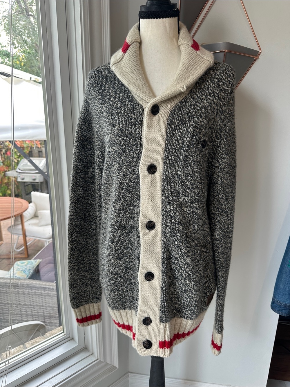 ROOTS CABIN Shawl Collar Button Cardigan Sweater Heather Gray/Cream Red Medium